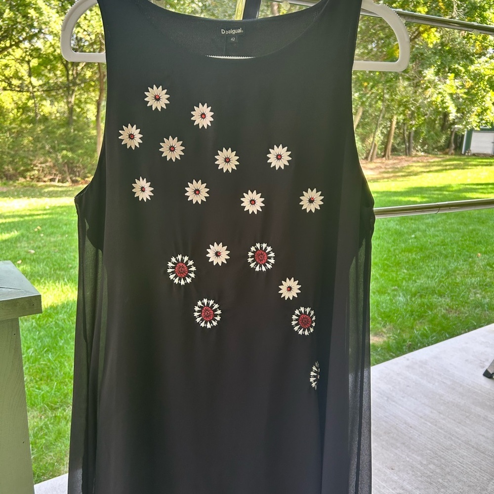 NWT- Desigual CorDoba Shift Dress. Featuring intricate floral embroider. - Picture 2 of 12